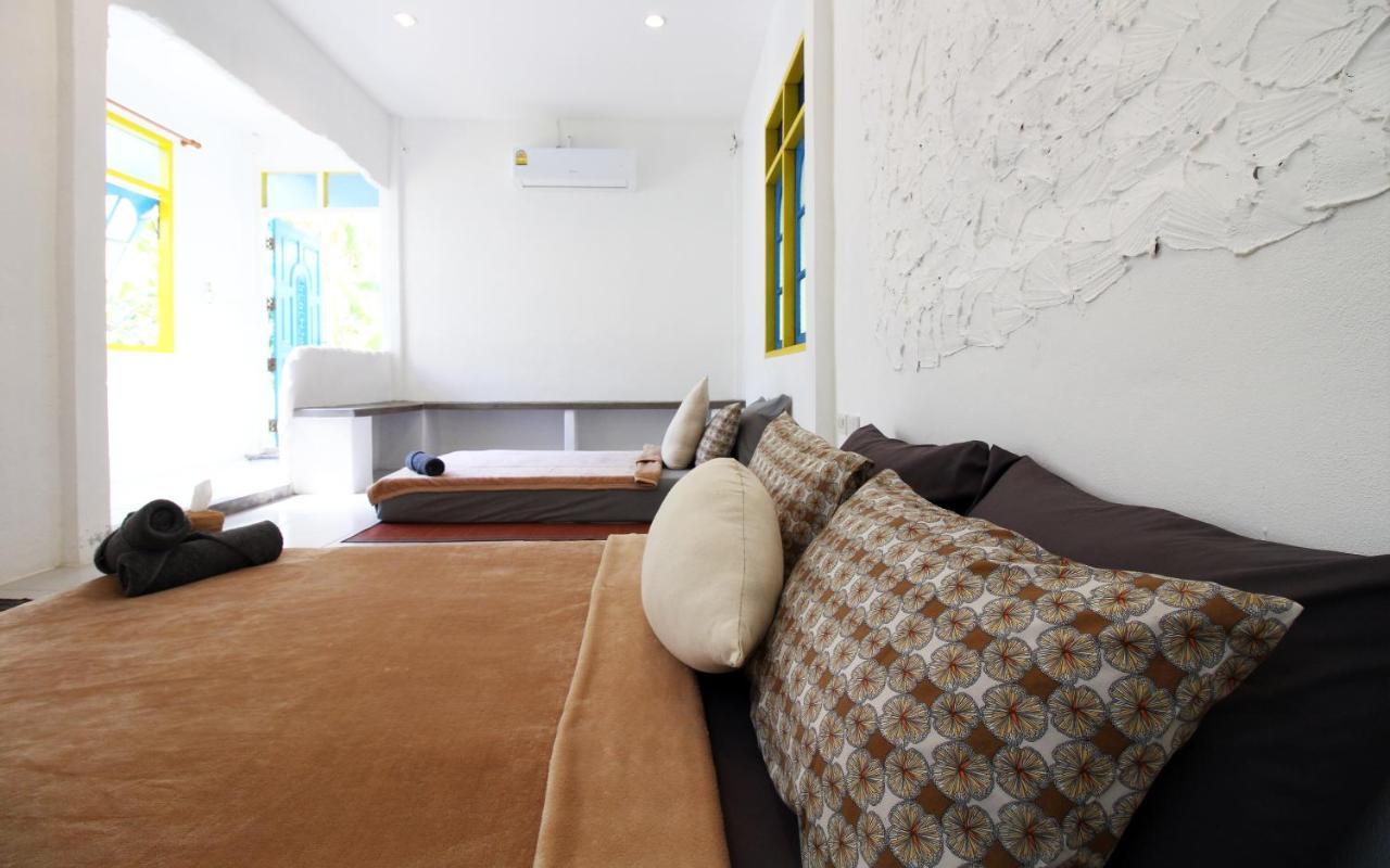Malee Malee Guesthouse Ко-Ланта Екстер'єр фото
