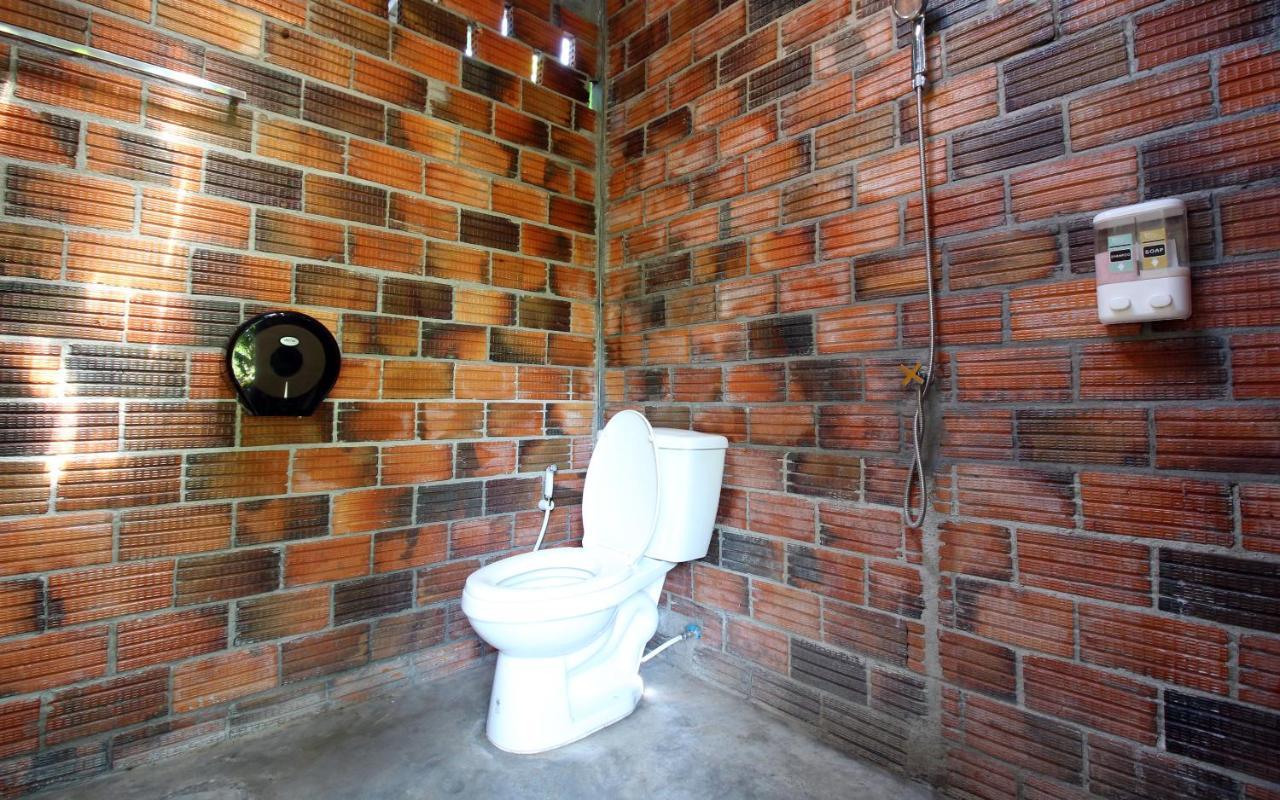 Malee Malee Guesthouse Ко-Ланта Екстер'єр фото