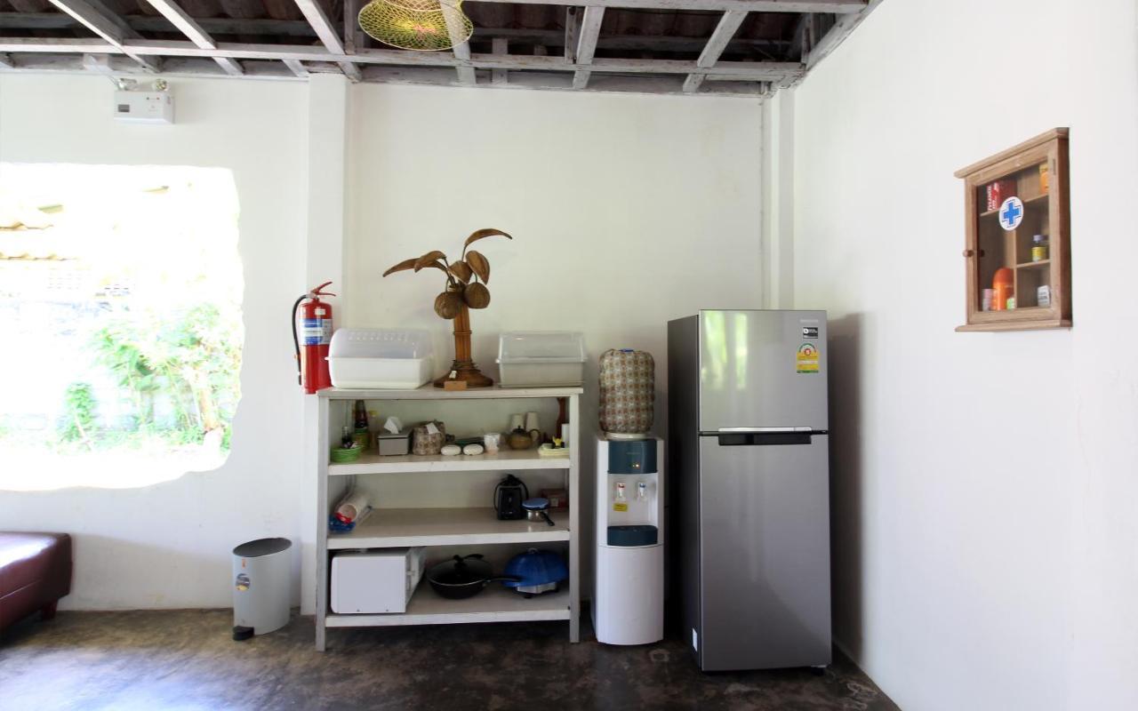 Malee Malee Guesthouse Ко-Ланта Екстер'єр фото