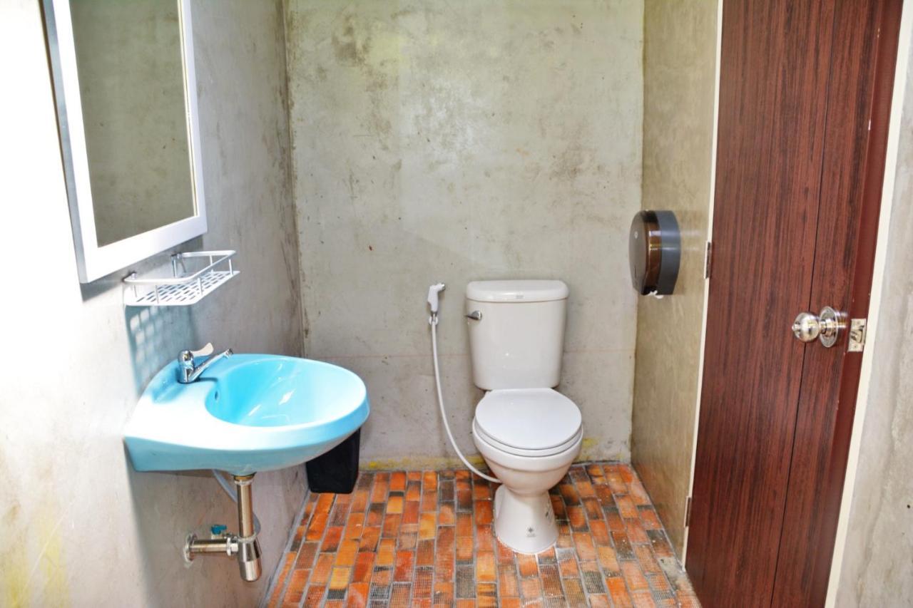 Malee Malee Guesthouse Ко-Ланта Екстер'єр фото