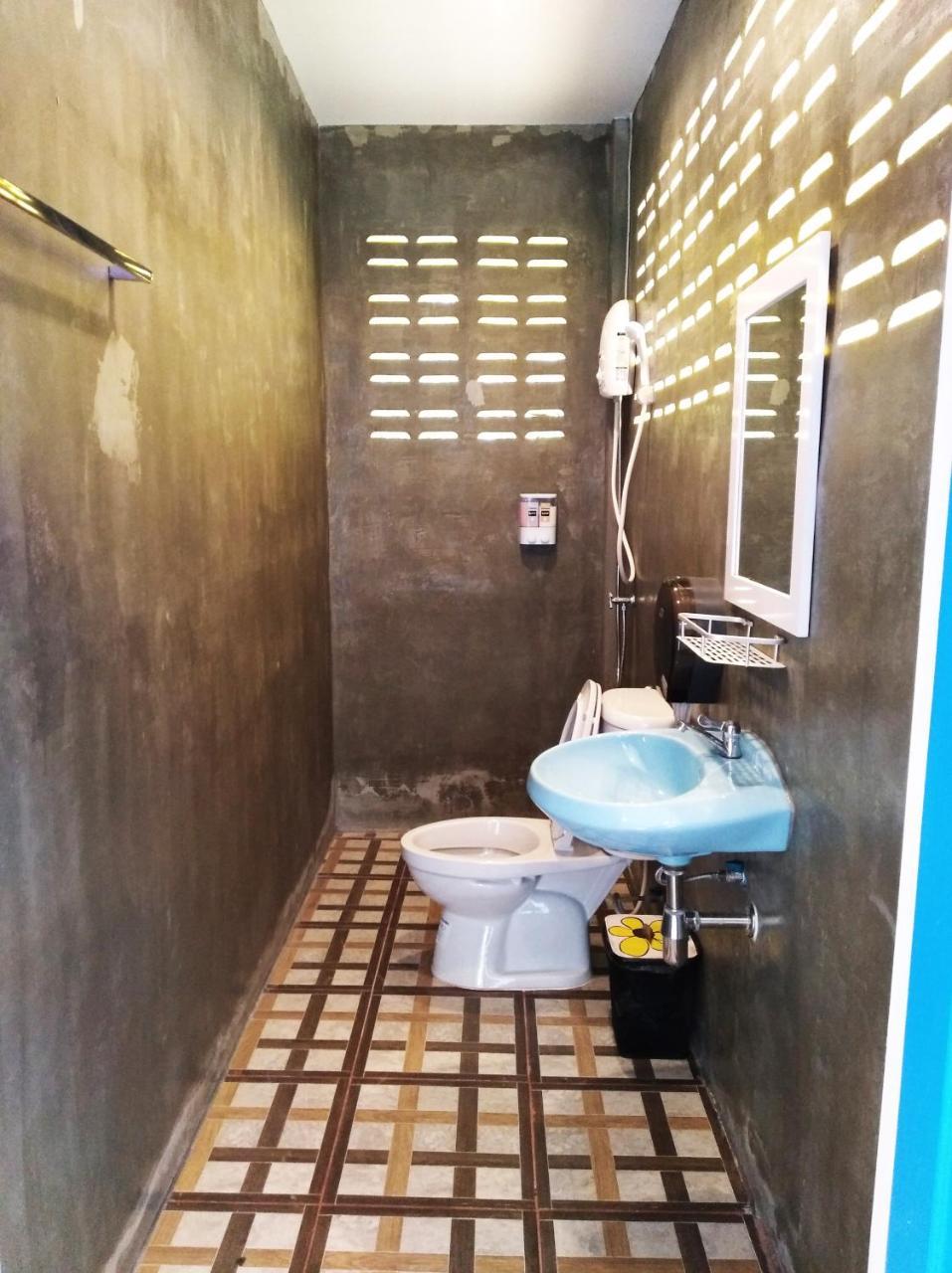 Malee Malee Guesthouse Ко-Ланта Екстер'єр фото